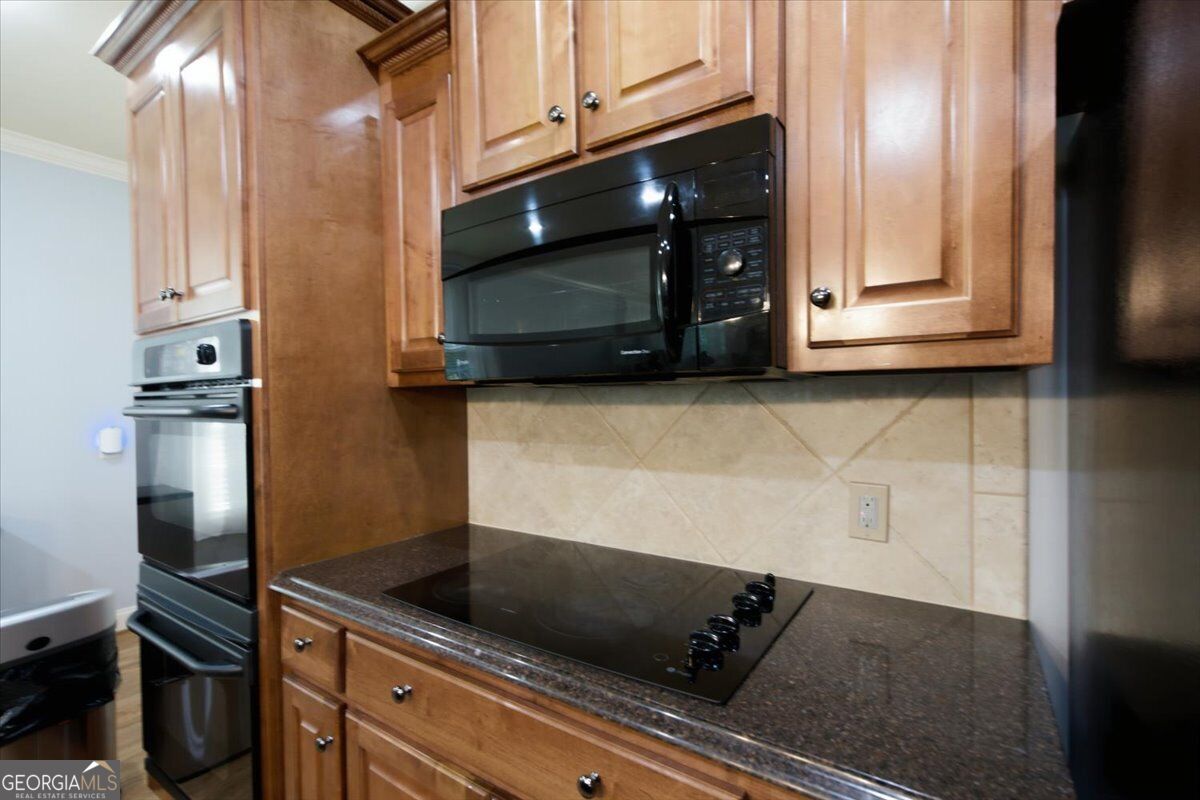 303 Vantage Drive Property Photo 16