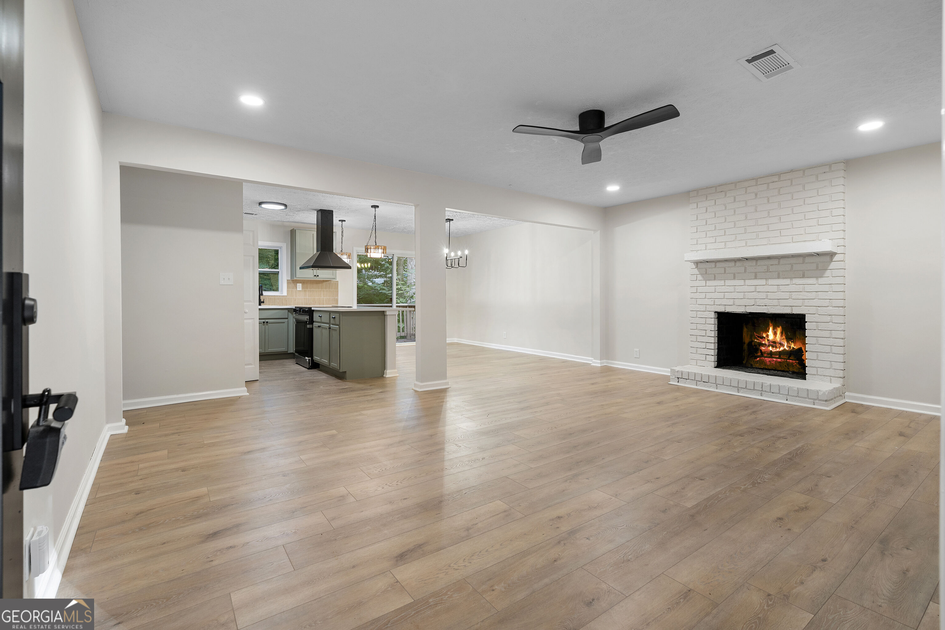 63 Moss Road Property Photo 2