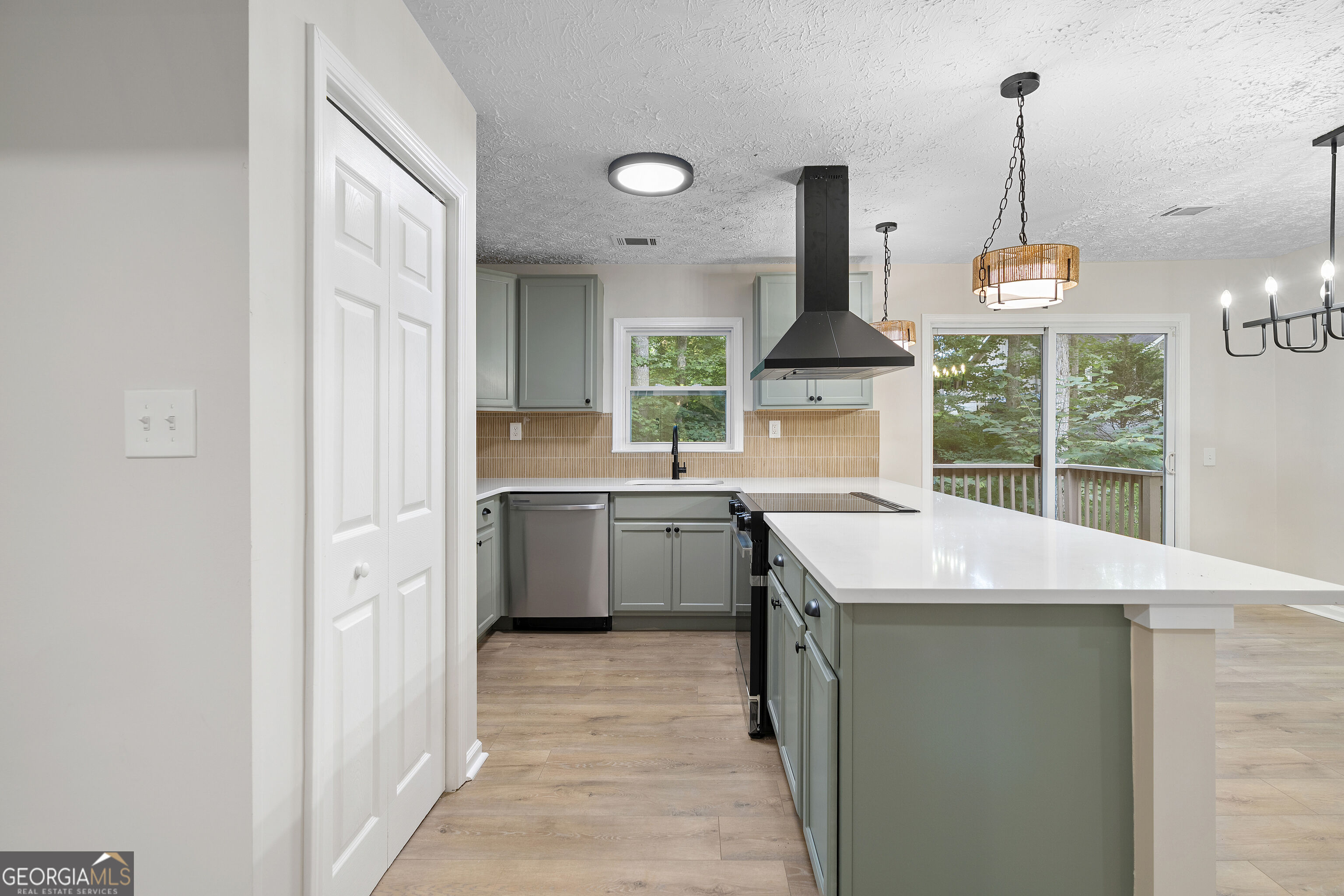 63 Moss Road Property Photo 8