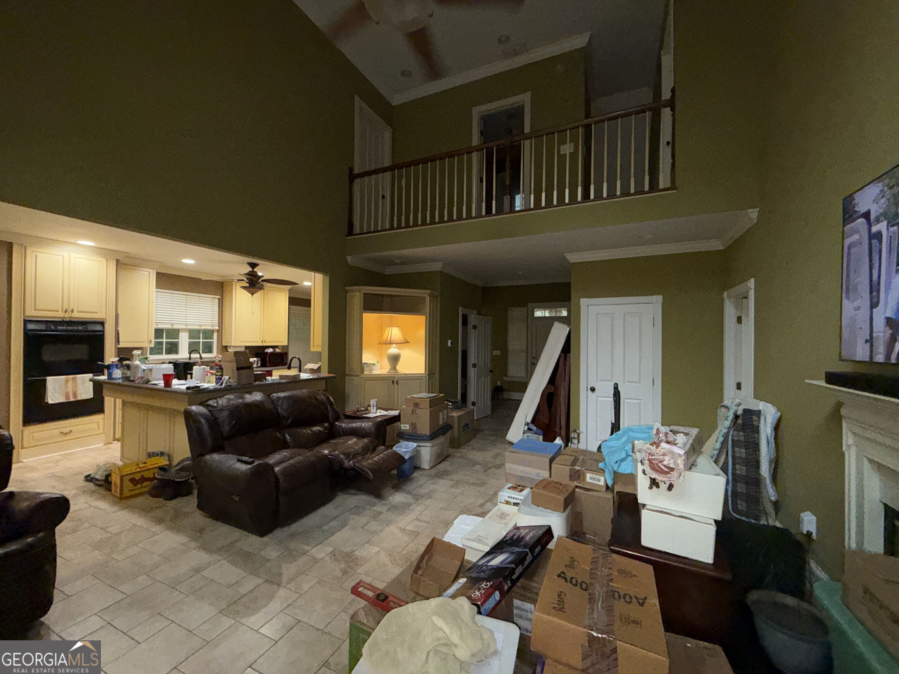 637 Kings Road Property Photo 6