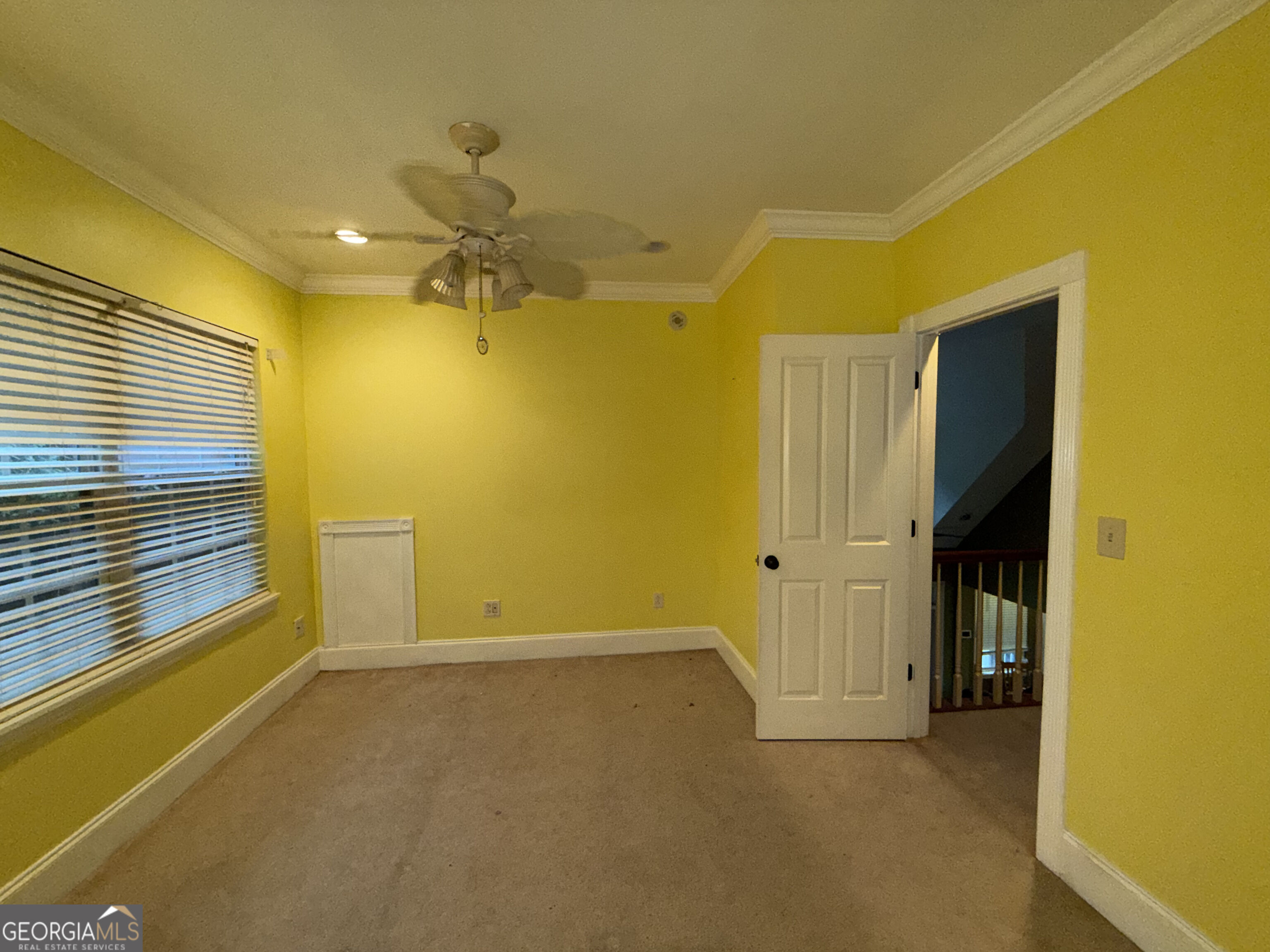 637 Kings Road Property Photo 10