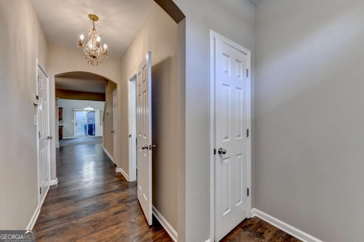 2152 Executive Drive Property Photo 5