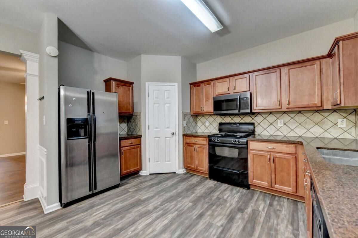 2152 Executive Drive Property Photo 18