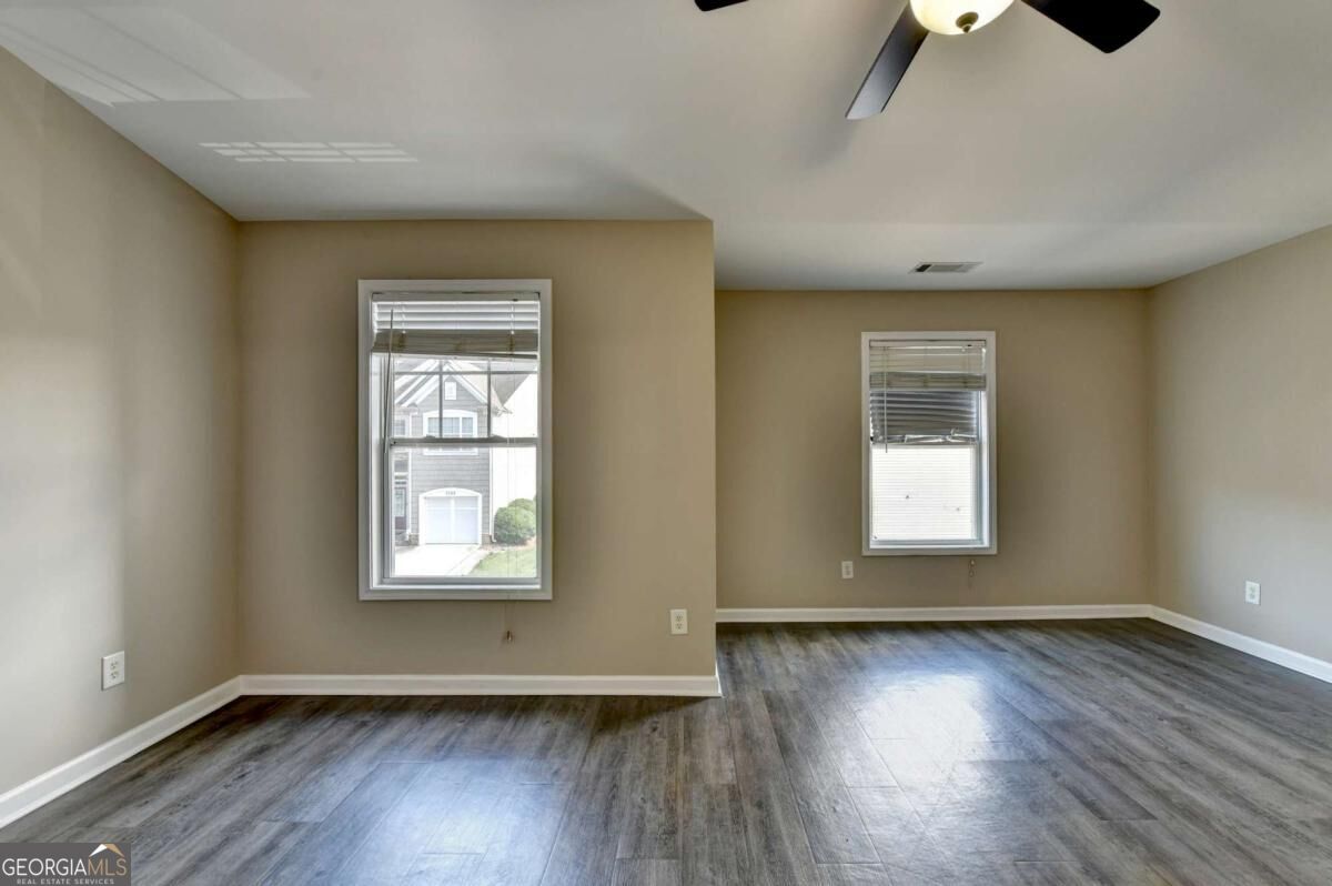 2152 Executive Drive Property Photo 24