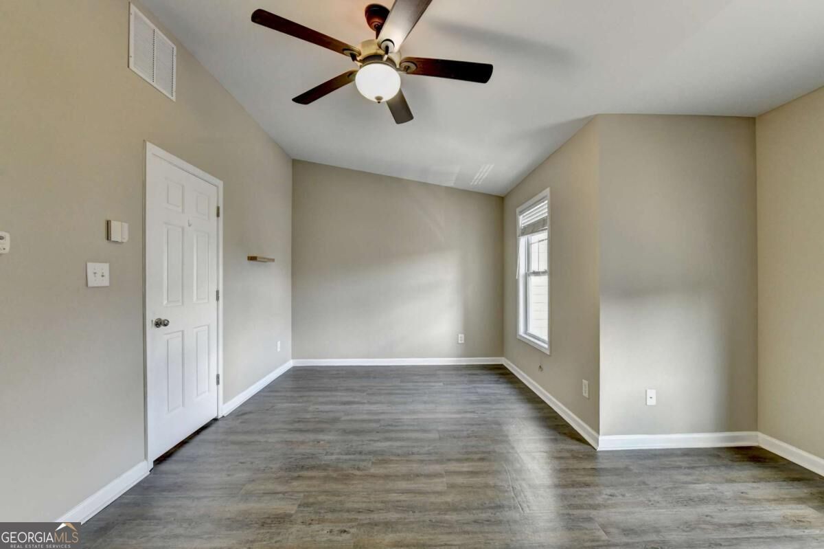 2152 Executive Drive Property Photo 25