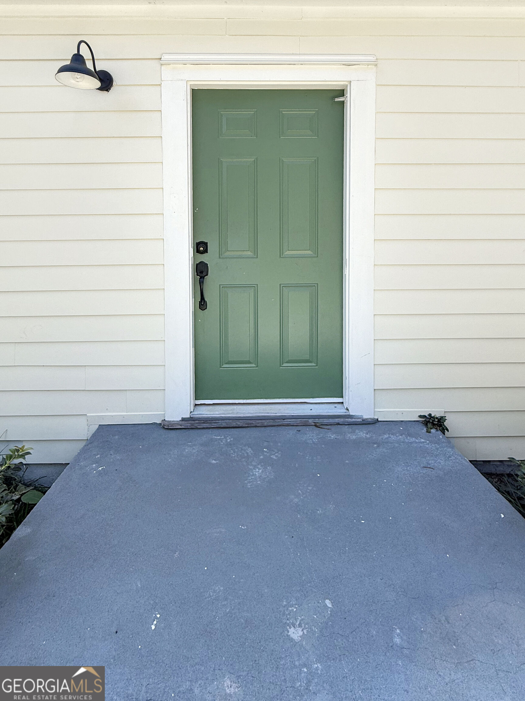 155 Windsor Court Property Photo 16
