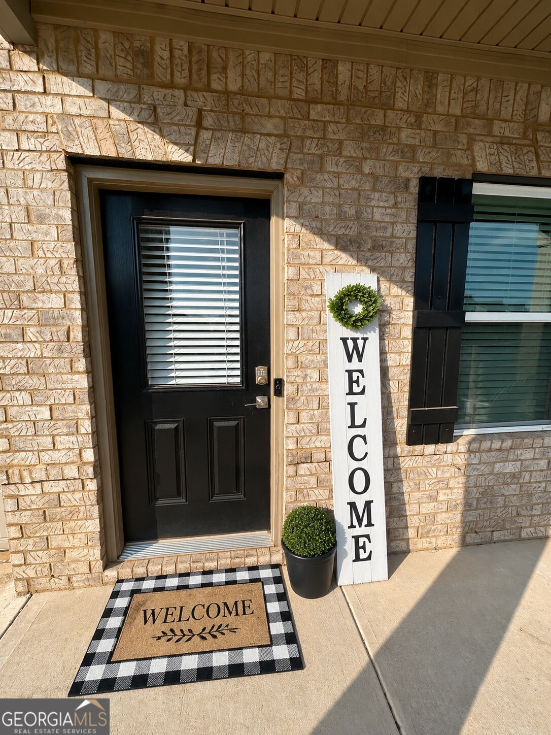 942 Teabiscuit Way Property Photo 3