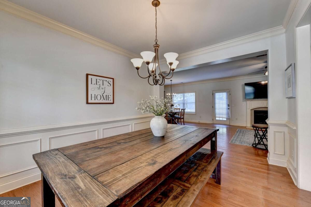 5691 Crest Hill Drive Property Photo 8