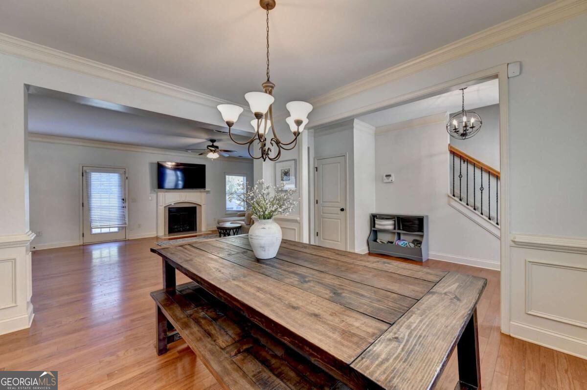 5691 Crest Hill Drive Property Photo 9