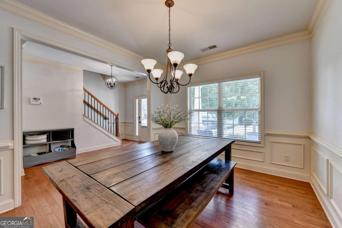 5691 Crest Hill Drive Property Photo 10