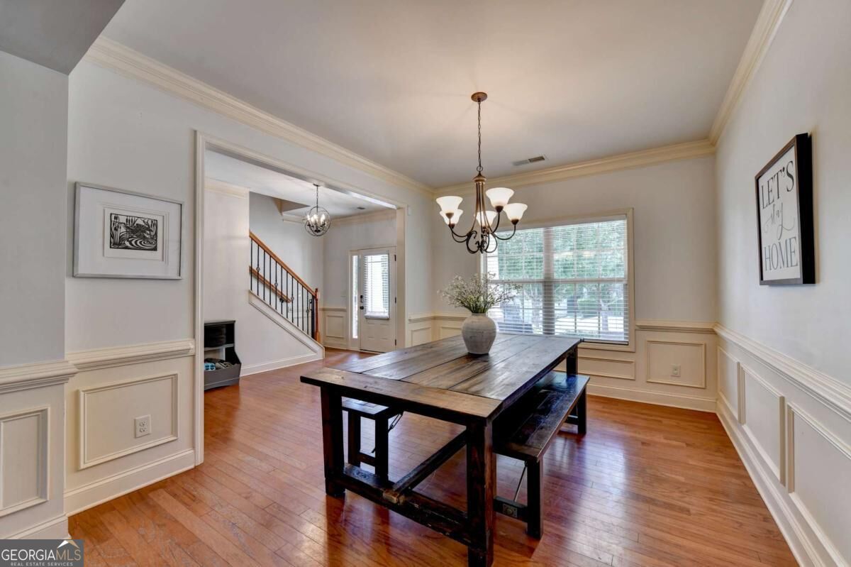 5691 Crest Hill Drive Property Photo 11