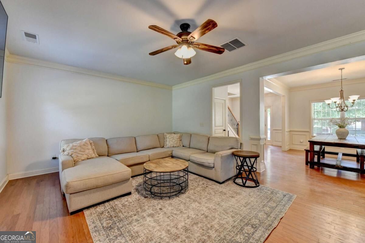 5691 Crest Hill Drive Property Photo 15