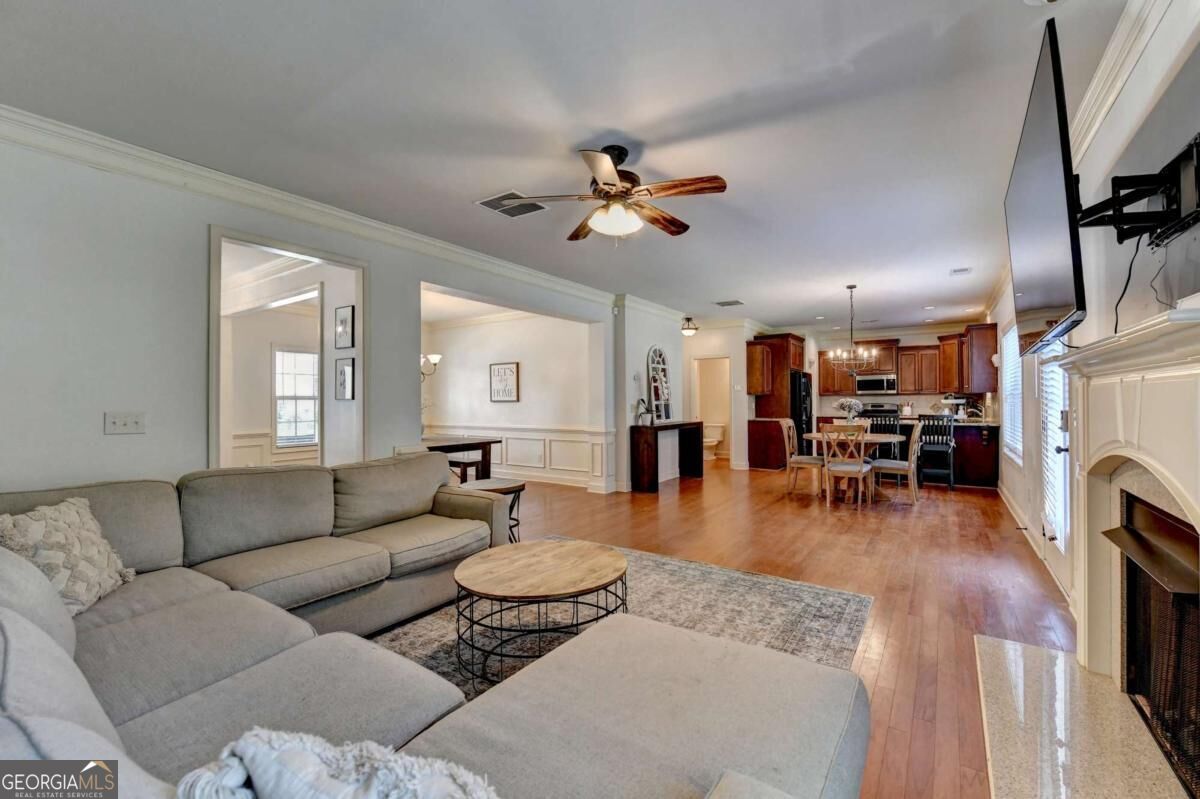 5691 Crest Hill Drive Property Photo 17
