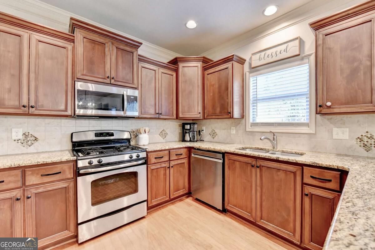 5691 Crest Hill Drive Property Photo 28