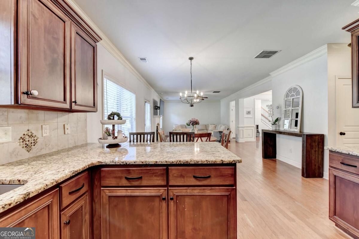 5691 Crest Hill Drive Property Photo 31