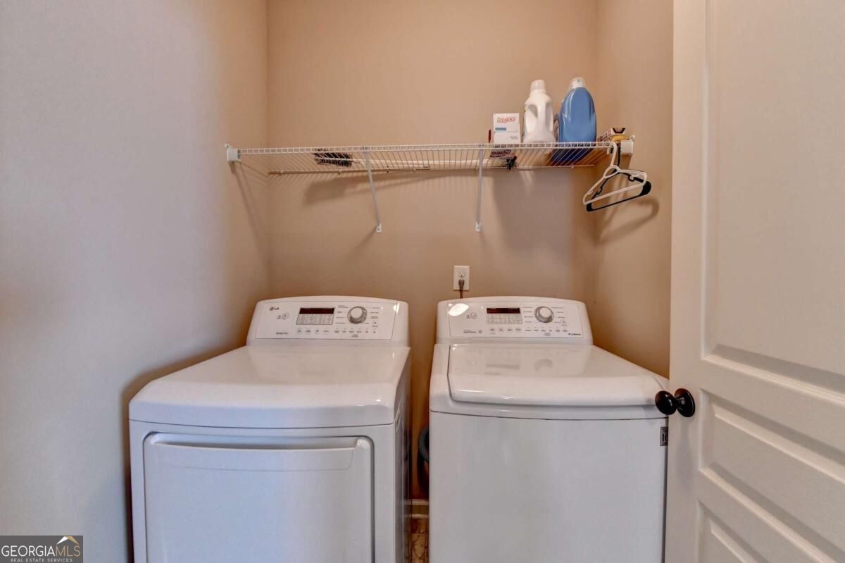 5691 Crest Hill Drive Property Photo 42