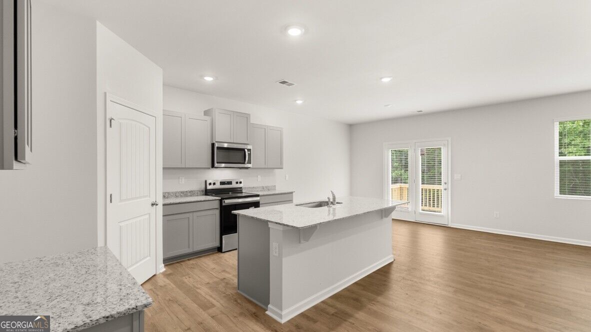 8156 Coldstream Drive Property Photo 4