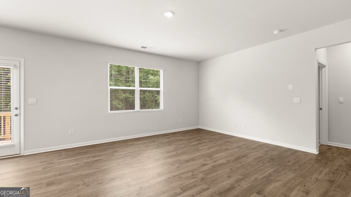 8156 Coldstream Drive Property Photo 11