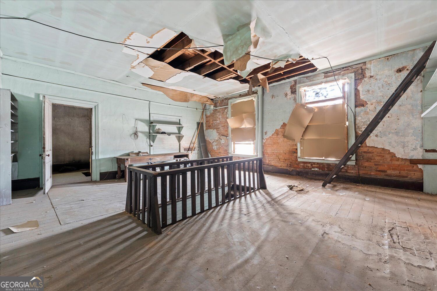 16 E Robert Toombs Avenue Property Photo 11