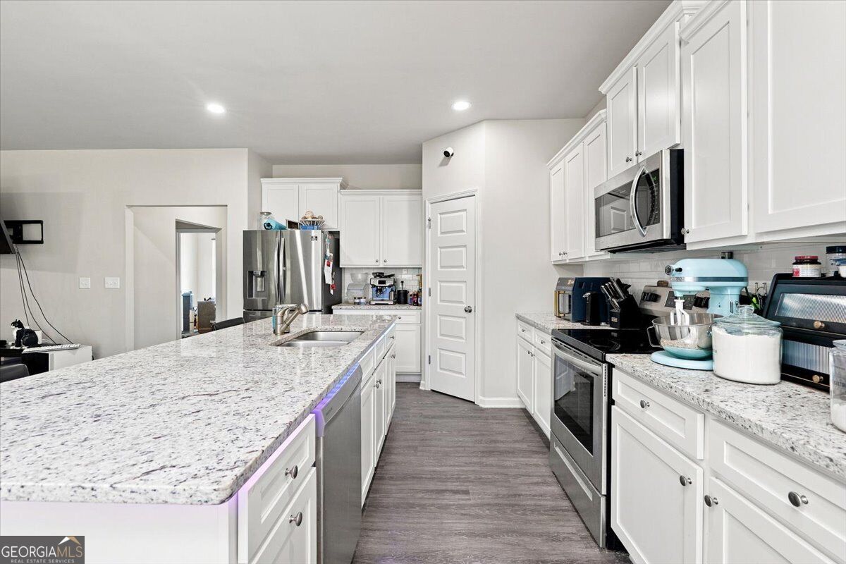 231 Presidents Way Property Photo 4