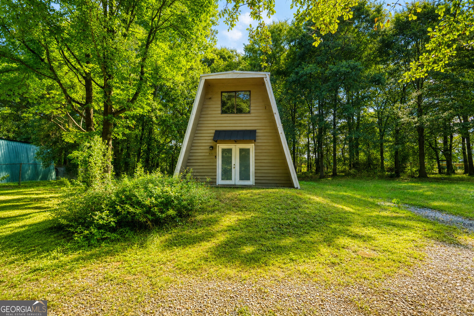 555 Freeman Drive Property Photo 1