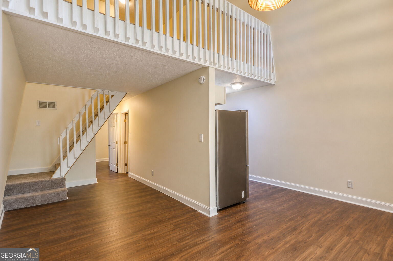 555 Freeman Drive Property Photo 4
