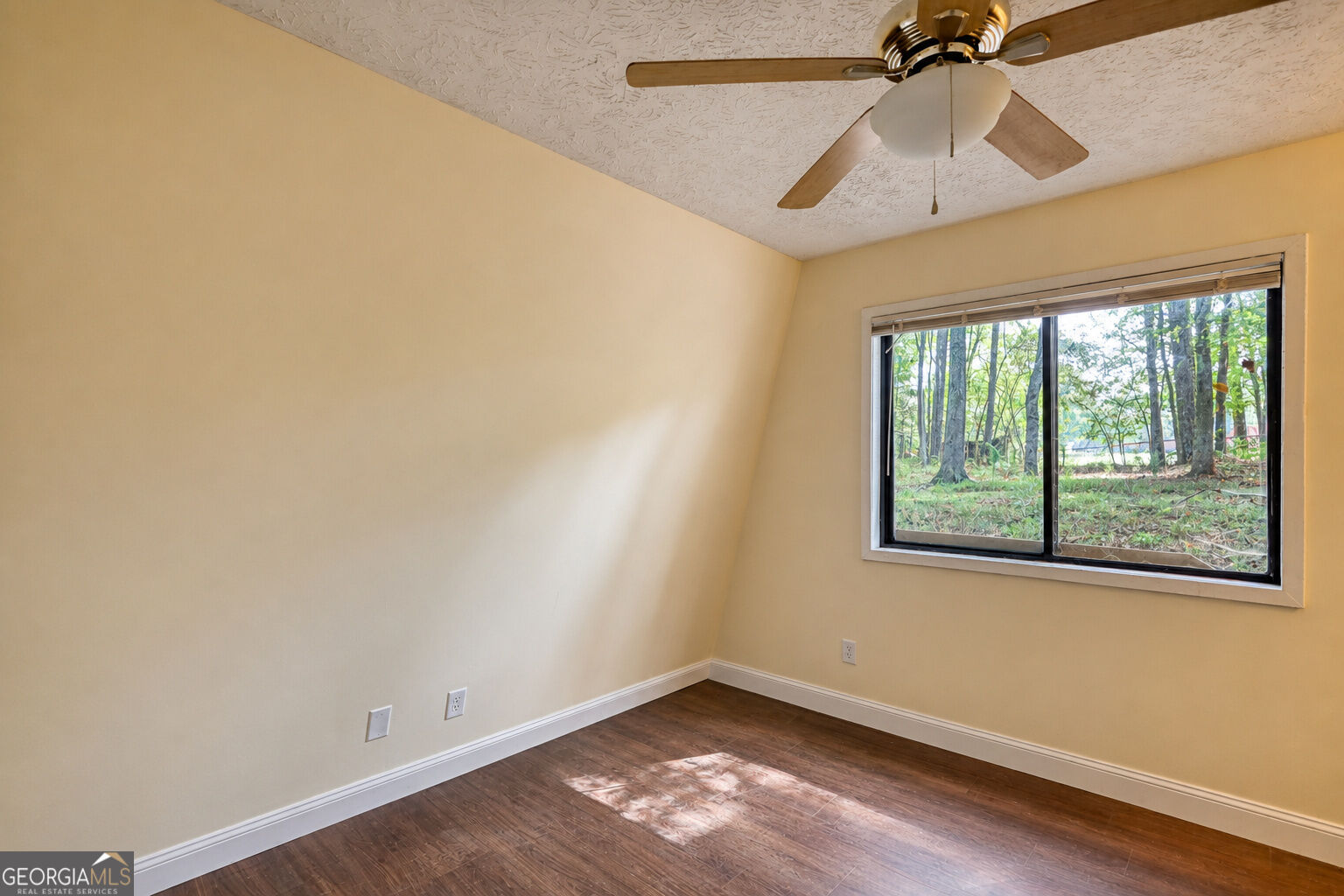 555 Freeman Drive Property Photo 12