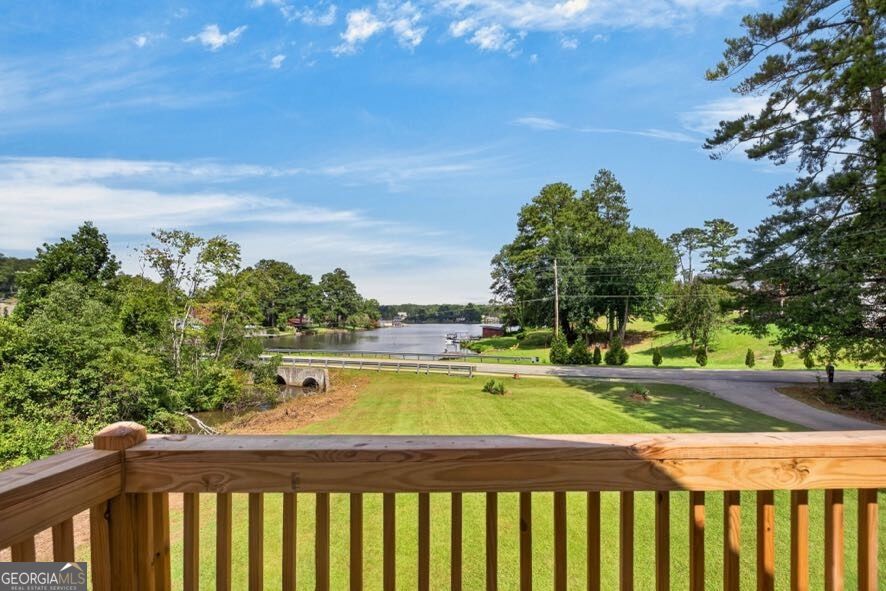 743 Almon Road Property Photo 3