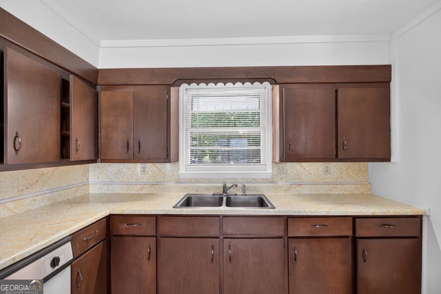 743 Almon Road Property Photo 7