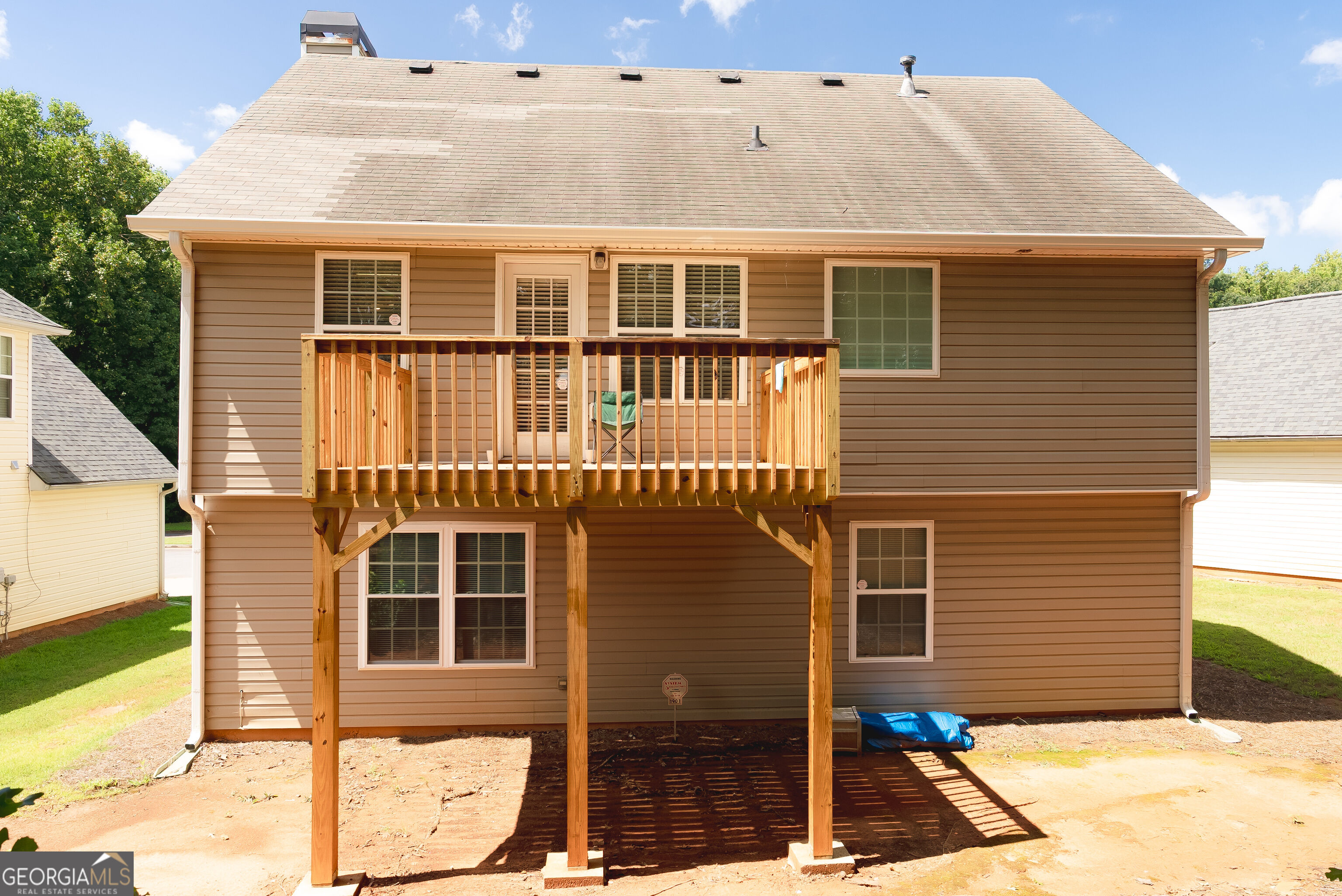 1901 Oakbluff Drive Property Photo 4