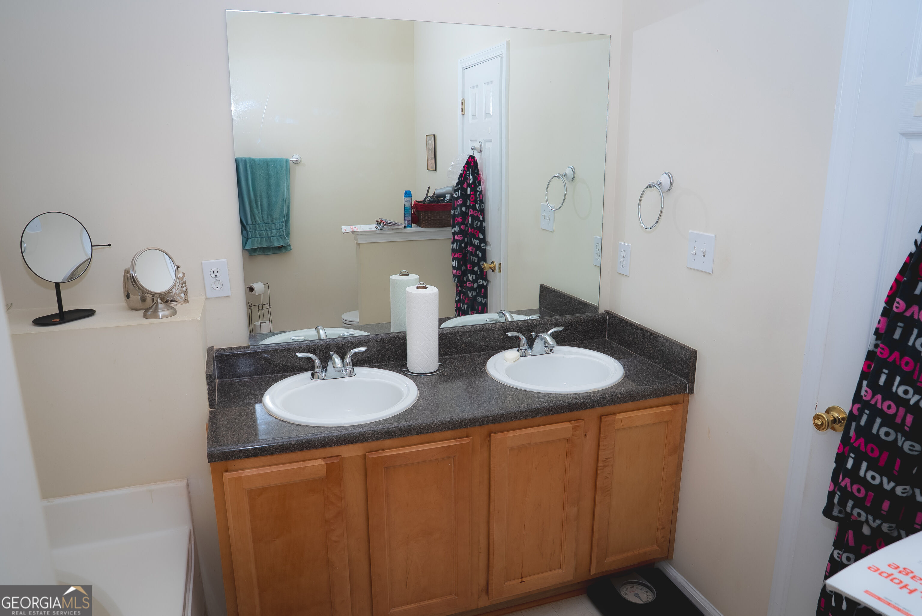 1901 Oakbluff Drive Property Photo 13