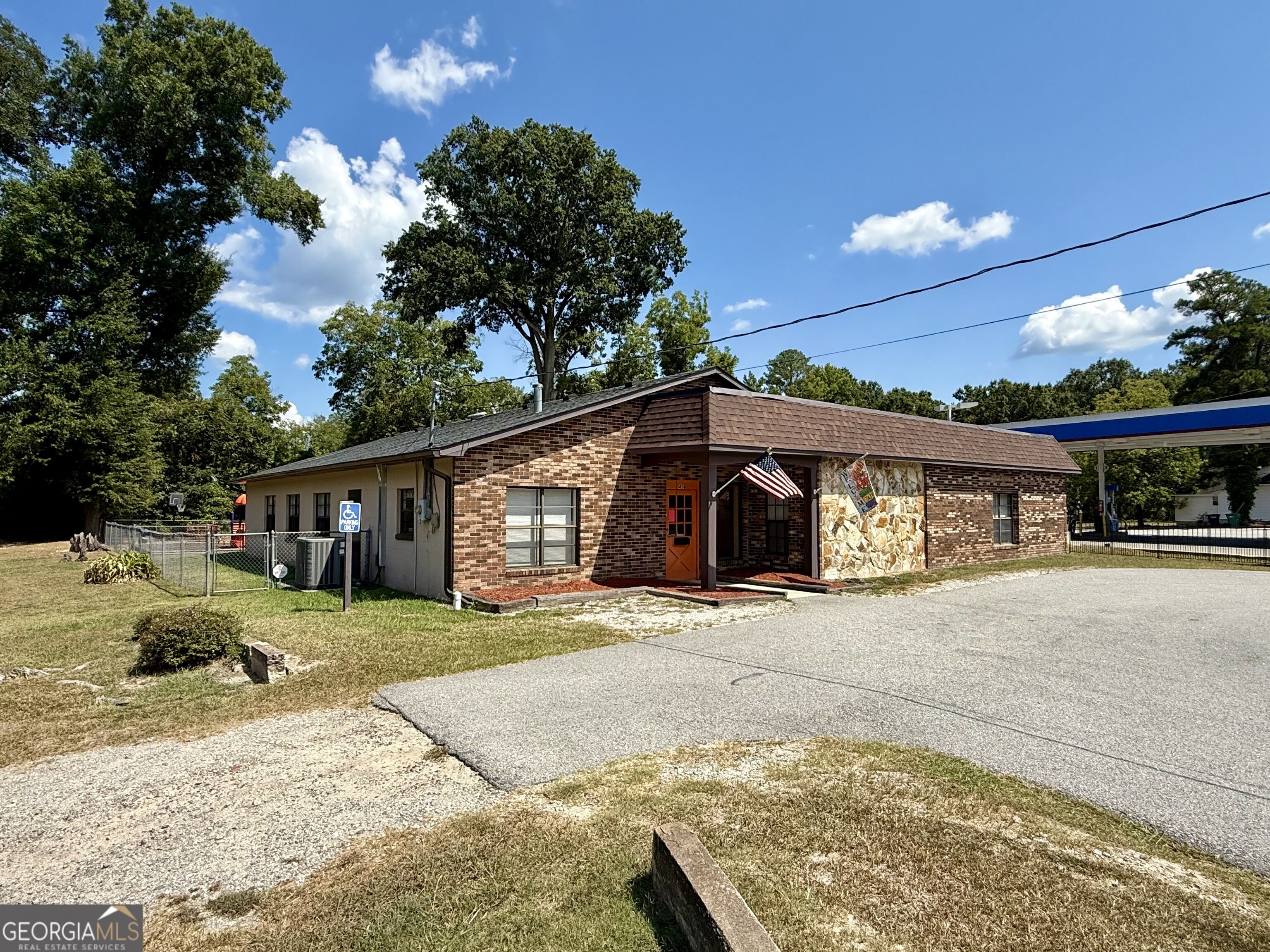 416 Jackson Street Property Photo 1