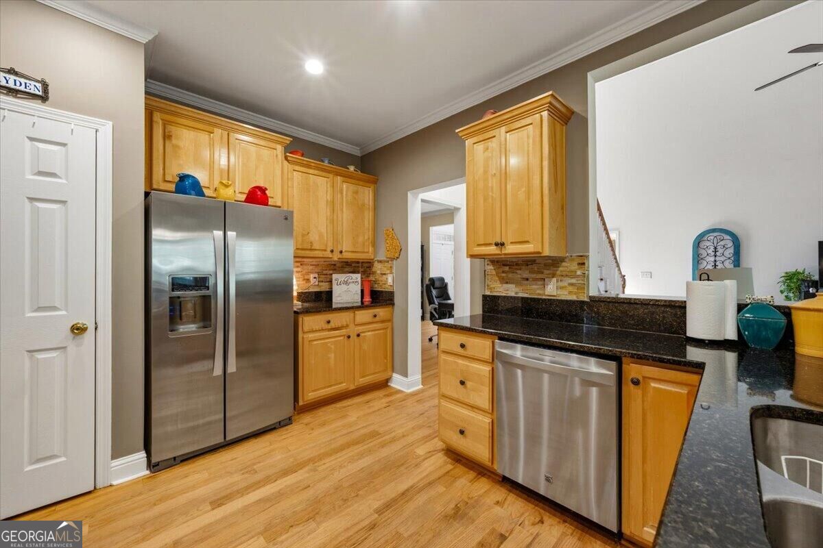 920 Huntcliffe Drive Property Photo 11