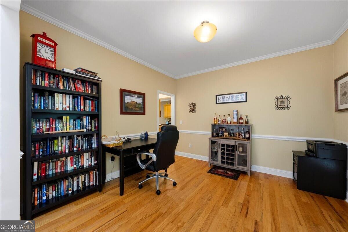 920 Huntcliffe Drive Property Photo 15