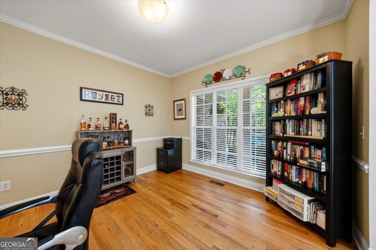 920 Huntcliffe Drive Property Photo 16