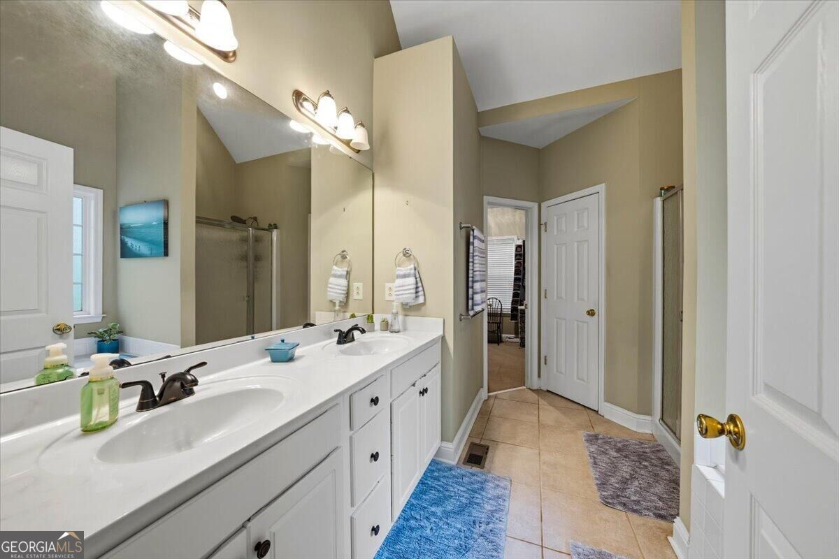 920 Huntcliffe Drive Property Photo 21