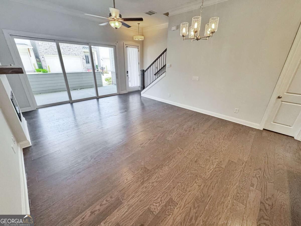 671 Stickley Oak Way Property Photo 8