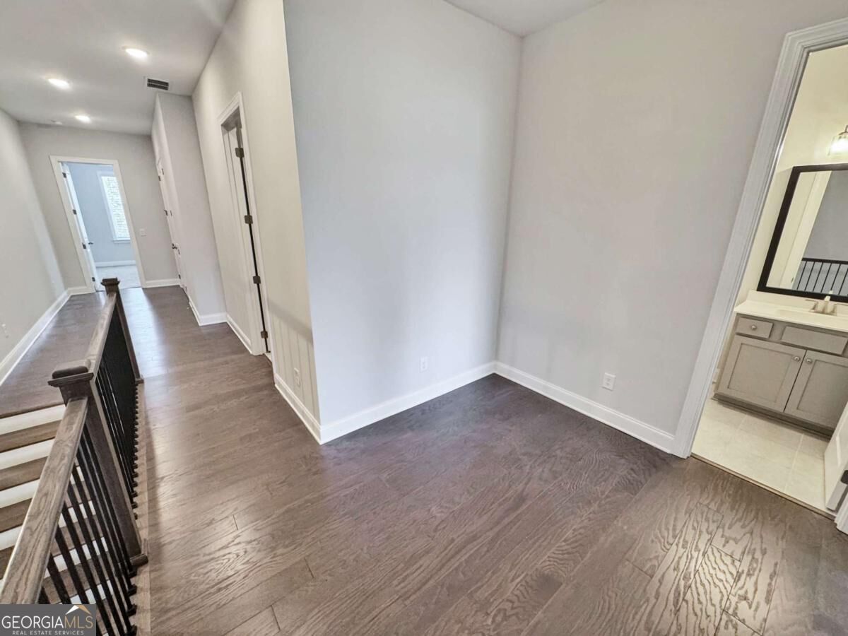 671 Stickley Oak Way Property Photo 15