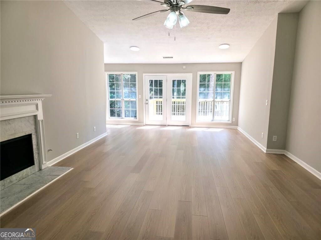 2620 Logan Way Property Photo 12