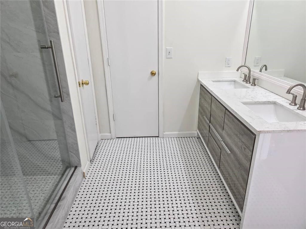 2620 Logan Way Property Photo 27