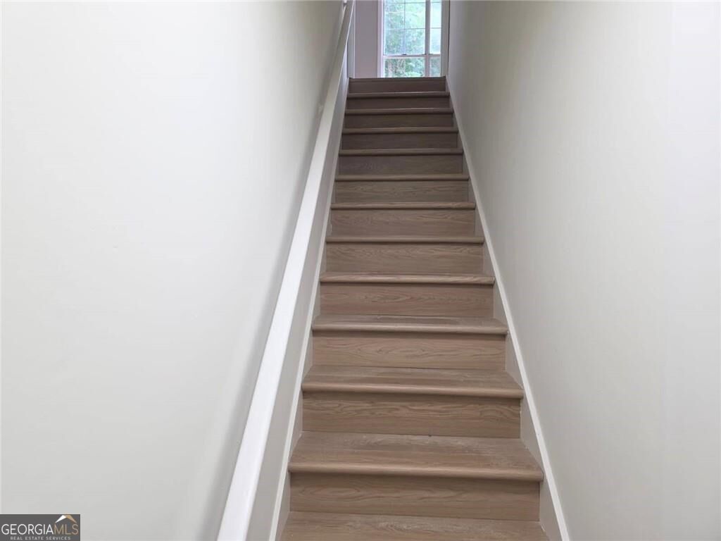 2620 Logan Way Property Photo 29