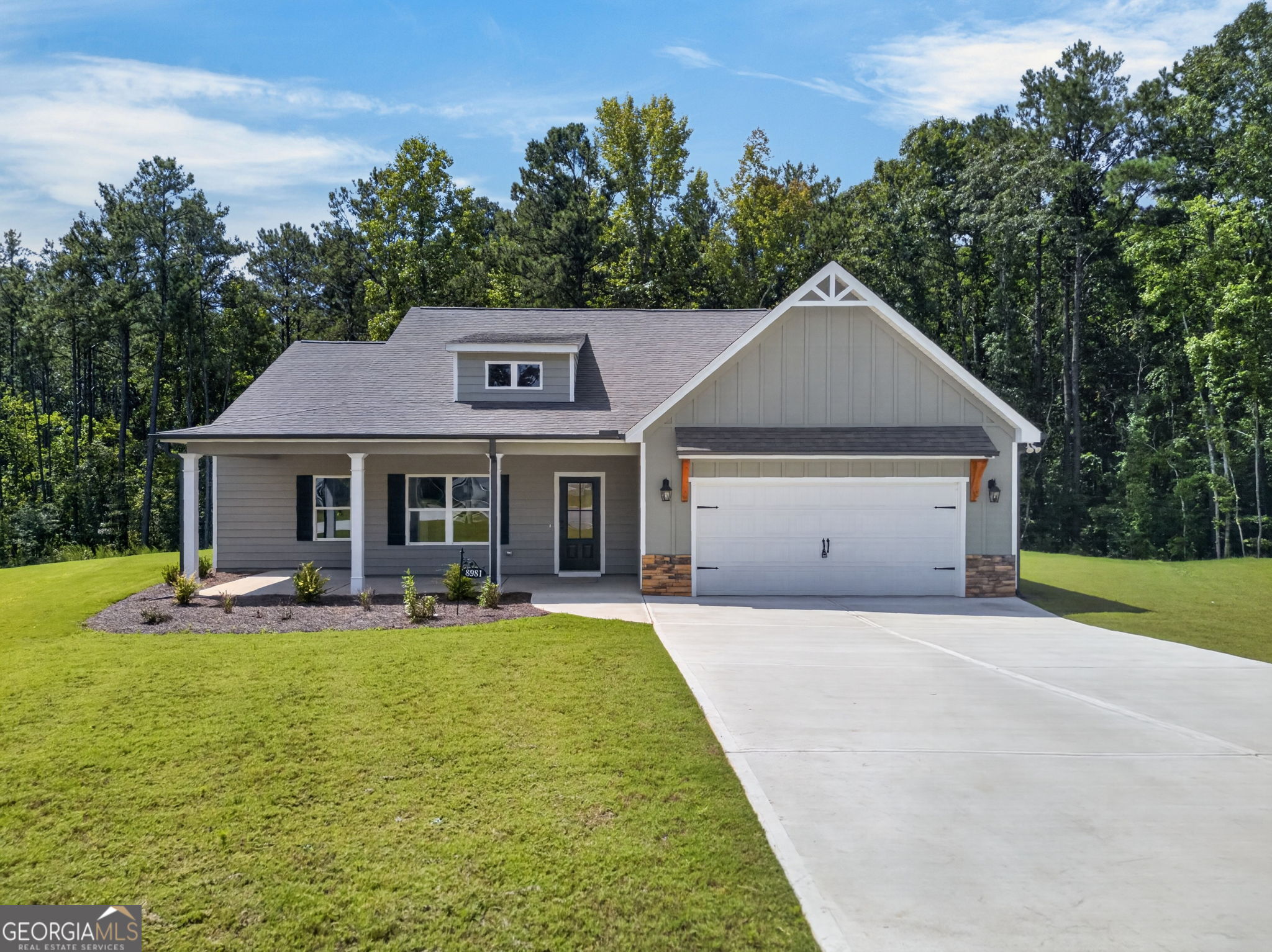 8981 Callaway Drive Property Photo 3
