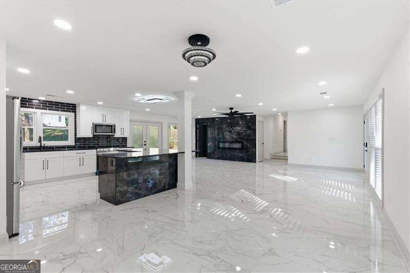 2281 Fox Hound Parkway Property Photo 11