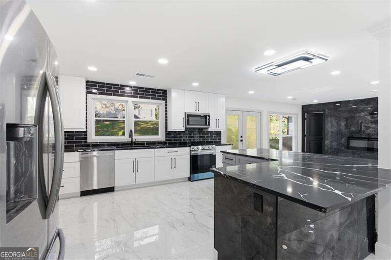 2281 Fox Hound Parkway Property Photo 15