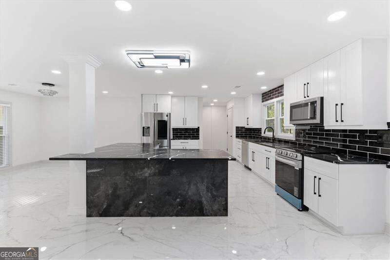 2281 Fox Hound Parkway Property Photo 18