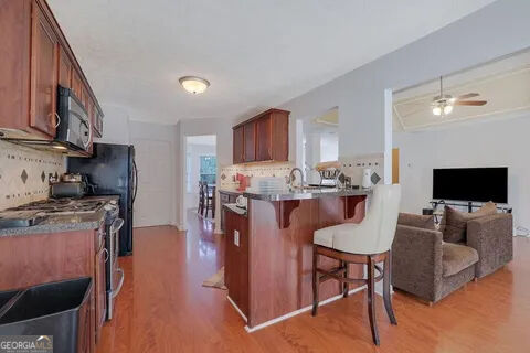 1322 Dodger Way Property Photo 5