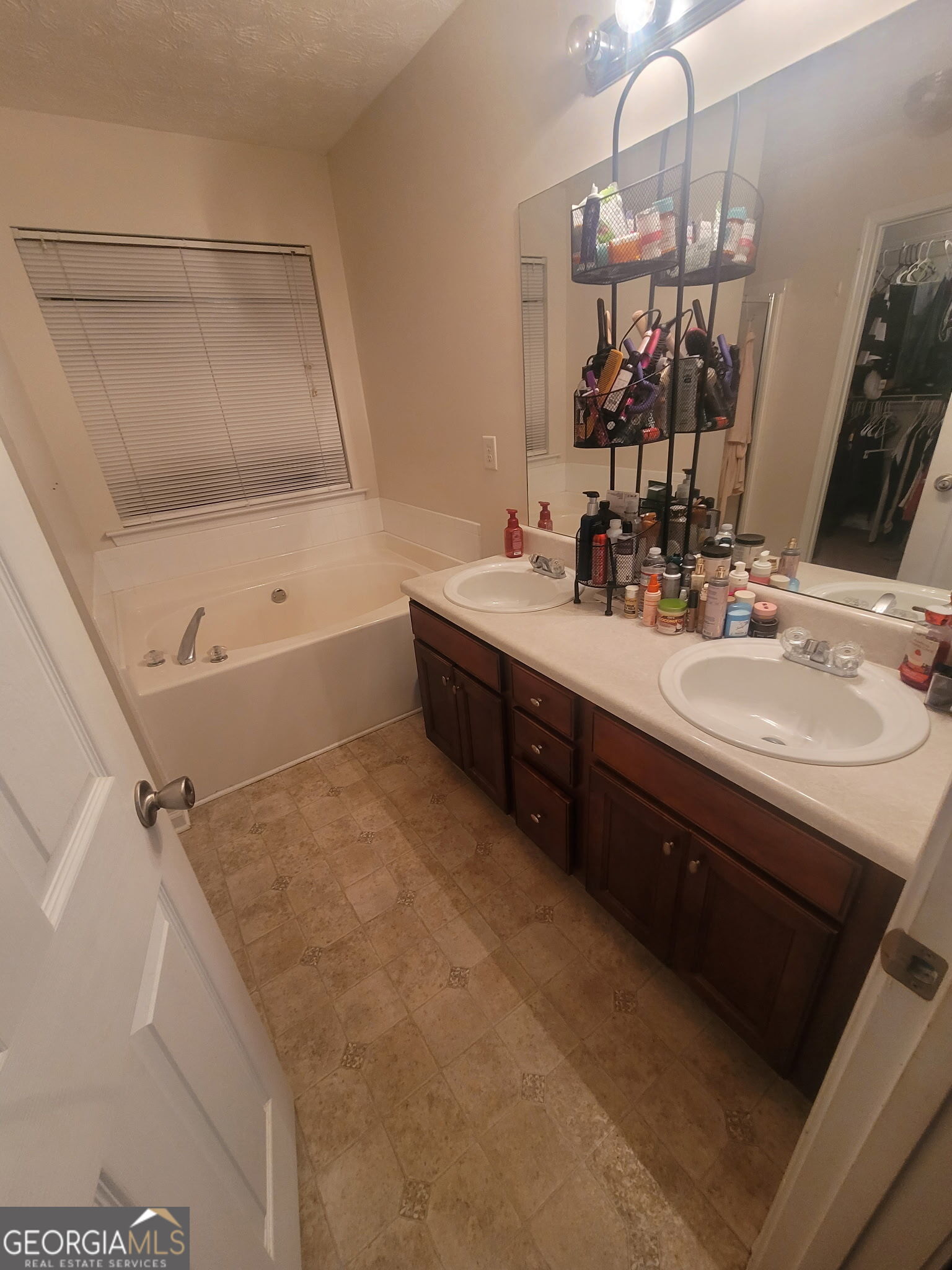 1322 Dodger Way Property Photo 12