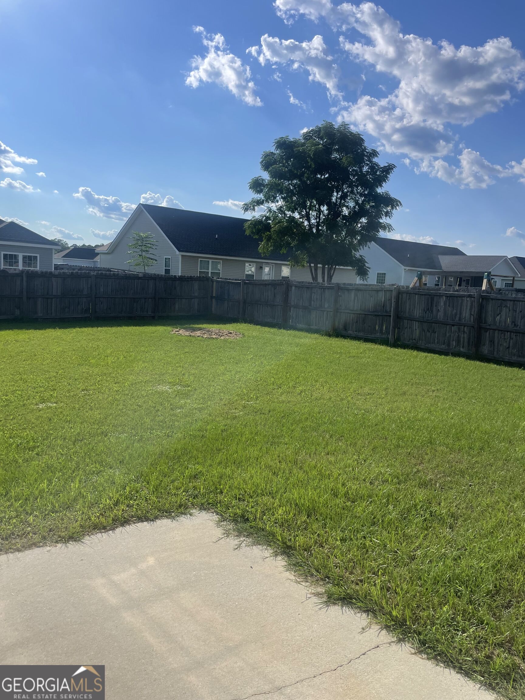 9054 Whispering Pines Boulevard Property Photo 3