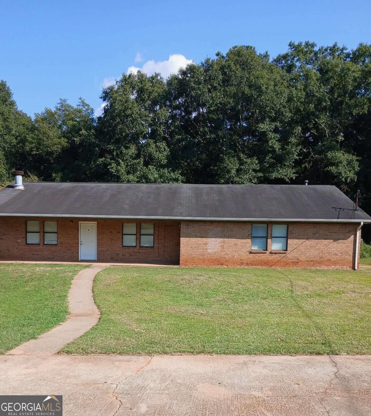 200 Tanglewood Drive # B Property Photo 1