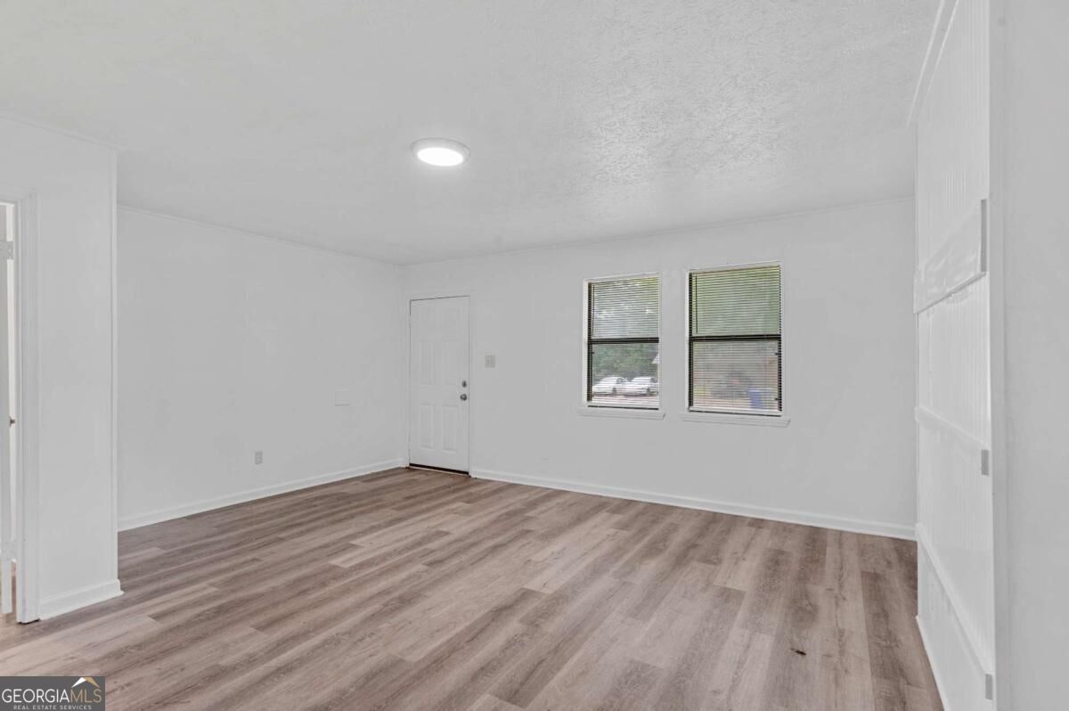 200 Tanglewood Drive # B Property Photo 4